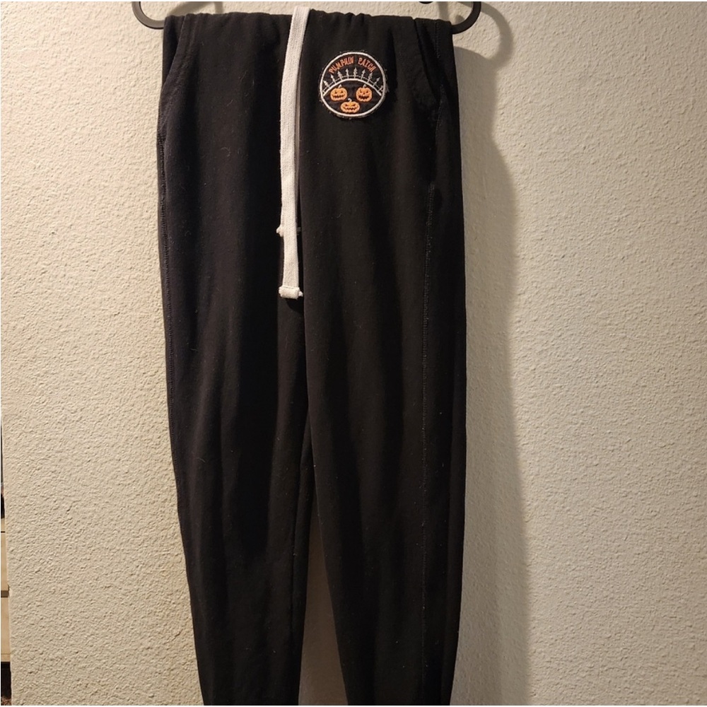 DollsKill jogger